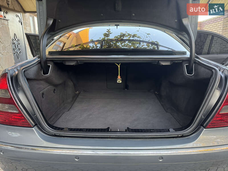 Седан Mercedes-Benz E-Class 2004 в Чугуеве фото 17 Седан Mercedes-Benz E-Class 2004 в Чугуеве