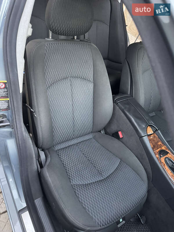 Седан Mercedes-Benz E-Class 2004 в Чугуеве фото 43 Седан Mercedes-Benz E-Class 2004 в Чугуеве