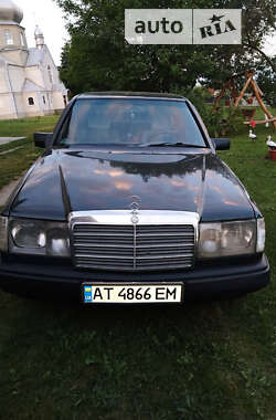 Седан Mercedes-Benz E-Class 1989 в Ивано-Франковске