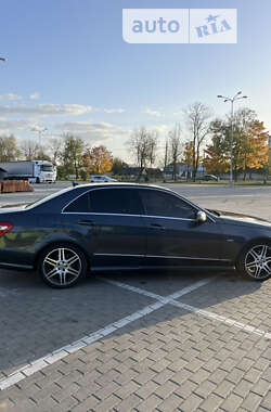 Седан Mercedes-Benz E-Class 2012 в Івано-Франківську