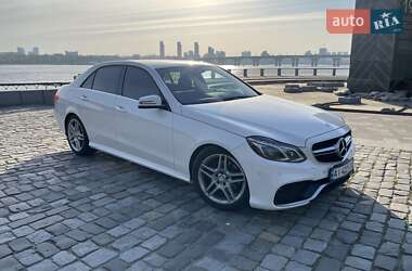 Седан Mercedes-Benz E-Class 2015 в 