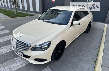 Седан Mercedes-Benz E-Class 2015 в Львові