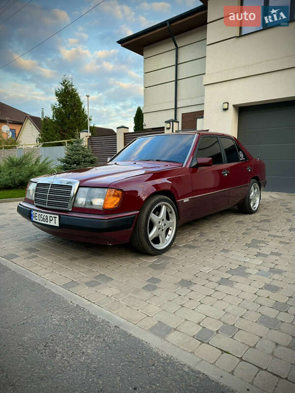 Седан Mercedes-Benz E-Class 1993 в Дніпрі фото 2 Седан Mercedes-Benz E-Class 1993 в Дніпрі