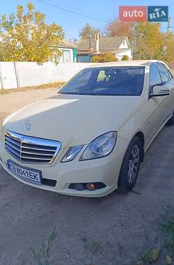 Седан Mercedes-Benz E-Class 2010 в Прилуках