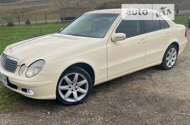 Седан Mercedes-Benz E-Class 2005 в Турці