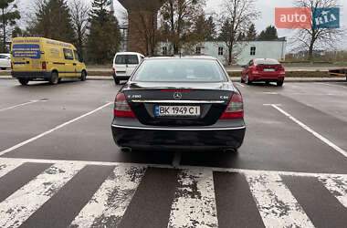 Седан Mercedes-Benz E-Class 2007 в Ровно