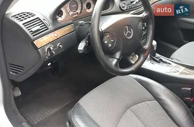 Седан Mercedes-Benz E-Class 2005 в Хусте