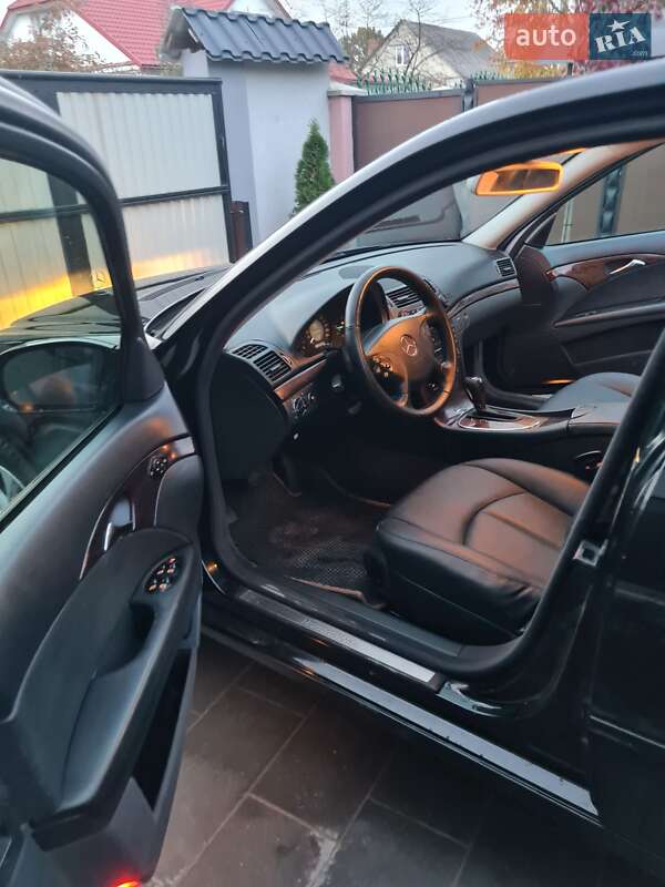 Седан Mercedes-Benz E-Class 2006 в Ковелі