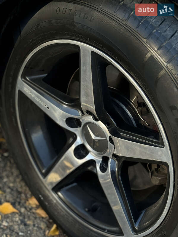 Седан Mercedes-Benz E-Class 2002 в Чернівцях
