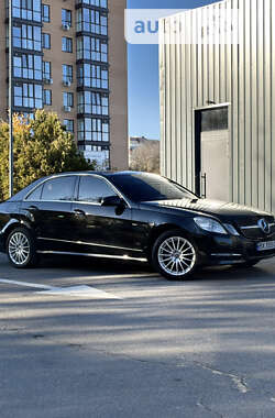 Седан Mercedes-Benz E-Class 2013 в Каменец-Подольском