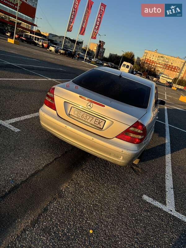 Седан Mercedes-Benz E-Class 2002 в Черновцах