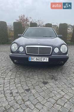 Седан Mercedes-Benz E-Class 1998 в Жовкве