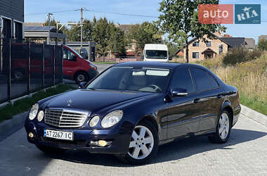 Седан Mercedes-Benz E-Class 2007 в Ивано-Франковске