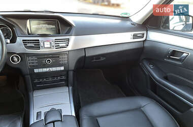 Седан Mercedes-Benz E-Class 2015 в 