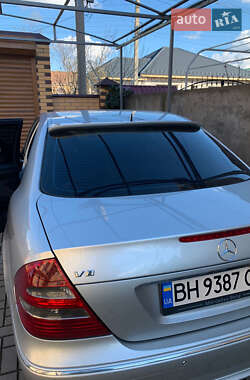 Седан Mercedes-Benz E-Class 2005 в Ізмаїлі