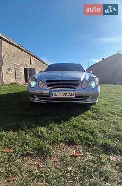 Седан Mercedes-Benz E-Class 2002 в Стрию