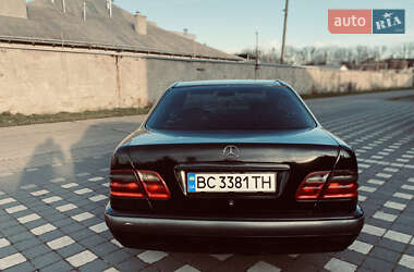 Седан Mercedes-Benz E-Class 2001 в Стрые