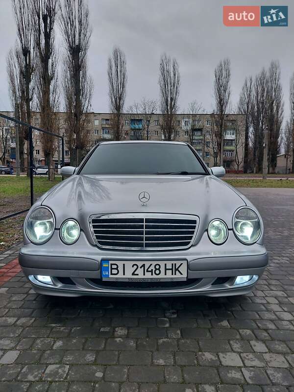 Седан Mercedes-Benz E-Class 2001 в Кременчуге