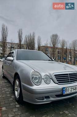 Седан Mercedes-Benz E-Class 2001 в Кременчуге