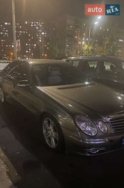 Седан Mercedes-Benz E-Class 2008 в Киеве