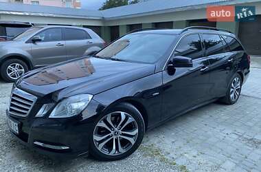 Універсал Mercedes-Benz E-Class 2011 в Івано-Франківську