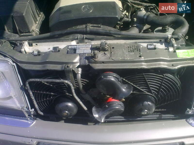 Седан Mercedes-Benz E-Class 1994 в Миколаєві