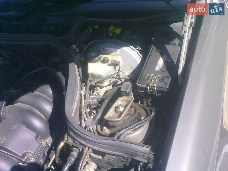 Седан Mercedes-Benz E-Class 1994 в Миколаєві