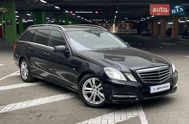 Универсал Mercedes-Benz E-Class 2011 в Киеве