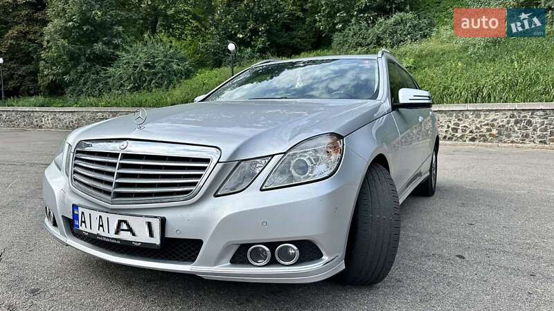 Универсал Mercedes-Benz E-Class 2011 в Киеве