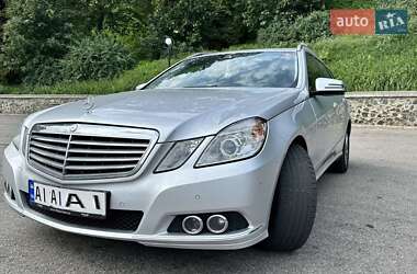 Универсал Mercedes-Benz E-Class 2011 в 