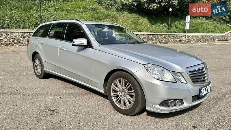 Универсал Mercedes-Benz E-Class 2011 в Киеве