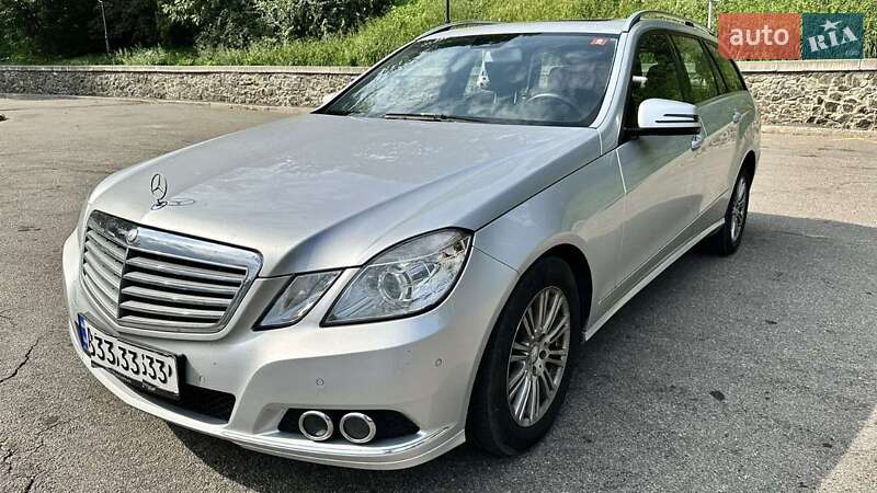 Универсал Mercedes-Benz E-Class 2011 в Киеве