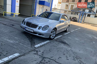 Седан Mercedes-Benz E-Class 2002 в Житомирі