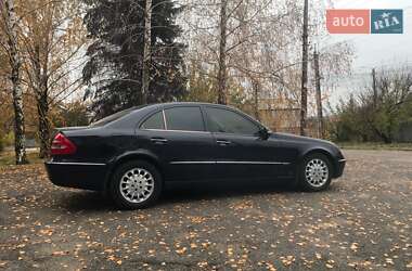 Седан Mercedes-Benz E-Class 2004 в Запорожье