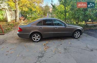 Седан Mercedes-Benz E-Class 2006 в Ровно