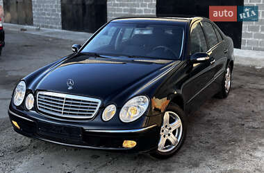 Седан Mercedes-Benz E-Class 2004 в Костополе