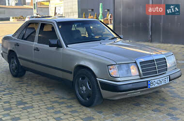 Седан Mercedes-Benz E-Class 1988 в 