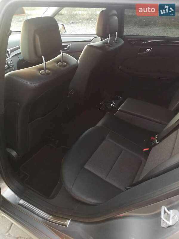 Универсал Mercedes-Benz E-Class 2013 в Ивано-Франковске