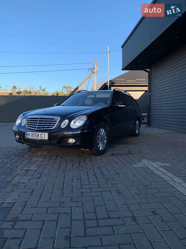 Универсал Mercedes-Benz E-Class 2006 в Сарнах