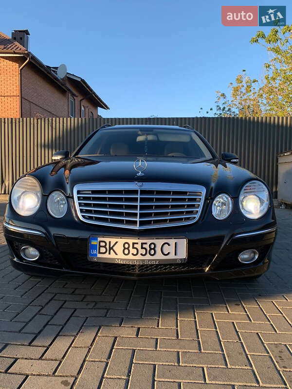 Универсал Mercedes-Benz E-Class 2006 в Сарнах