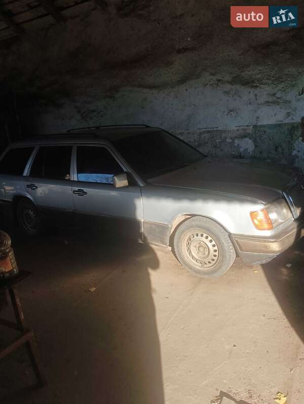 Універсал Mercedes-Benz E-Class 1985 в Іванівці