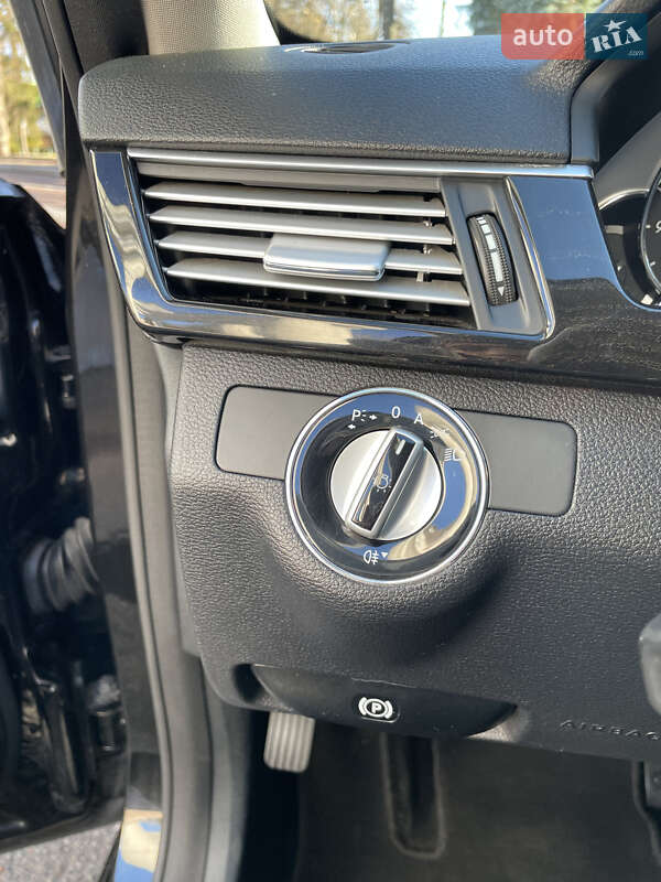 Седан Mercedes-Benz E-Class 2009 в Житомире