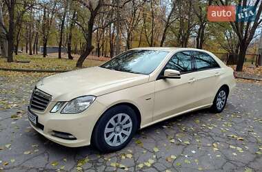 Седан Mercedes-Benz E-Class 2011 в Запоріжжі