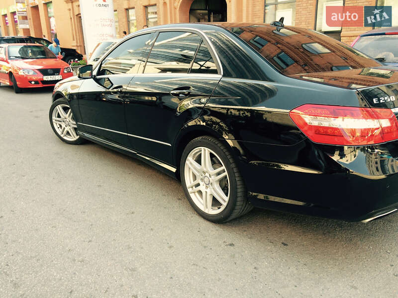 Седан Mercedes-Benz E-Class 2013 в Днепре