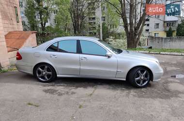 Седан Mercedes-Benz E-Class 2005 в Житомирі