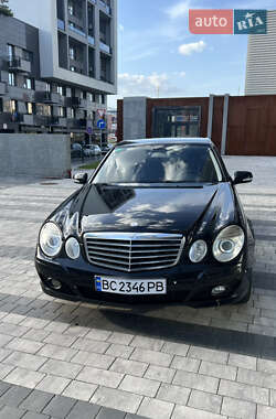 Седан Mercedes-Benz E-Class 2008 в Львові