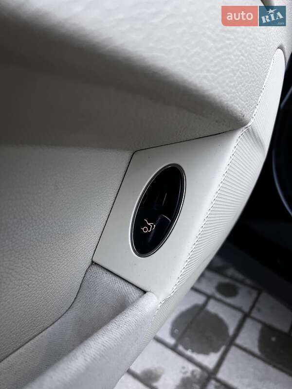 Седан Mercedes-Benz E-Class 2002 в Приборжавском