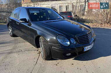 Седан Mercedes-Benz E-Class 2006 в Олевську