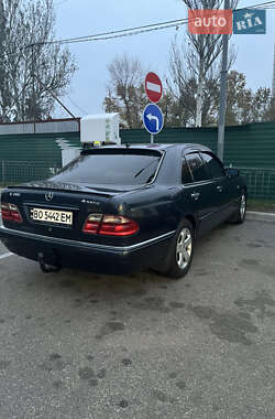 Седан Mercedes-Benz E-Class 1998 в Броварах