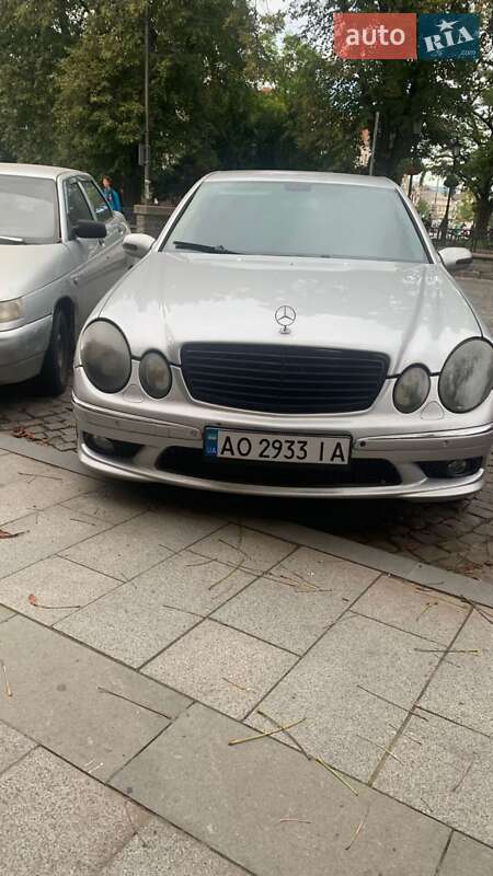 Mercedes-Benz E-Class 2003